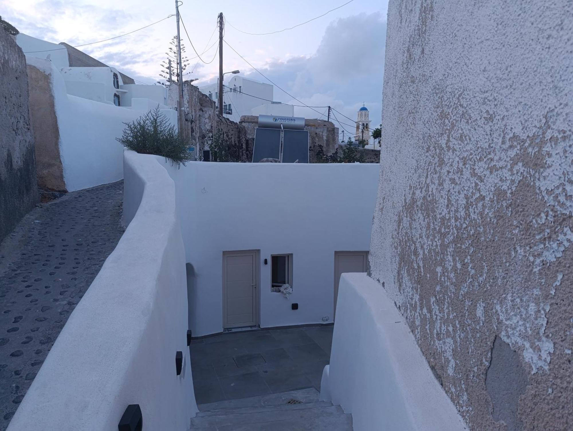 Cycladic Center Cave Rooms ثيرا المظهر الخارجي الصورة